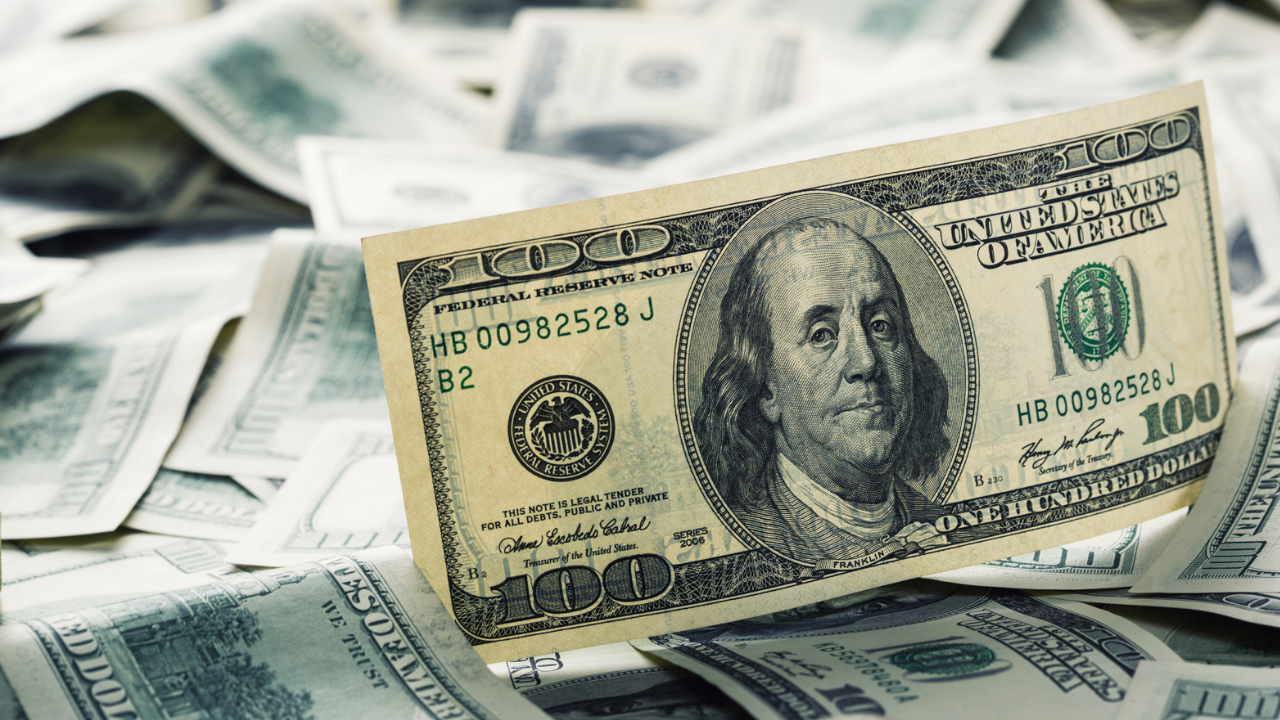 Cash Flow Considerations: When to Reconsider Large $100 Bill Withdrawals at Your Financial Institution